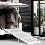 Rampa plegable en partes para vehículos de transporte de PMR