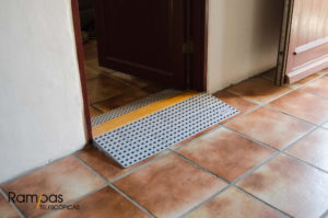 RAMPAS KIT 2 para salvar puertas de terrazas y segundas residencias