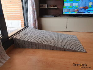 Accesibilidad interior con rampa kit